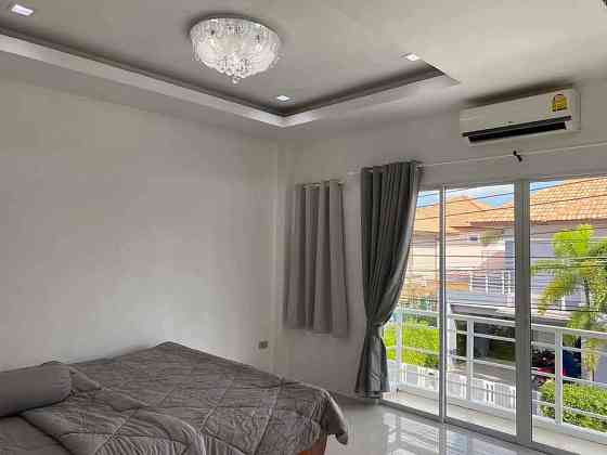 4 Bedroom Pool Villa for Rent in Maenam Pattaya