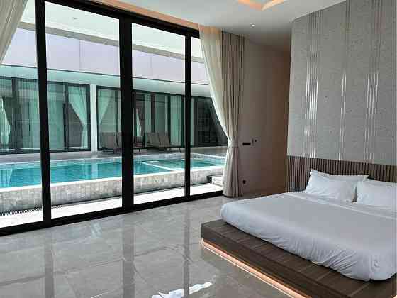 6 Bedroom Pool Villa for Rent in Pattaya Паттая