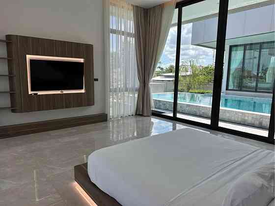 6 Bedroom Pool Villa for Rent in Pattaya Паттая