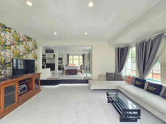 4 Bedroom Pool Villa for Rent in Jomtien Pattaya