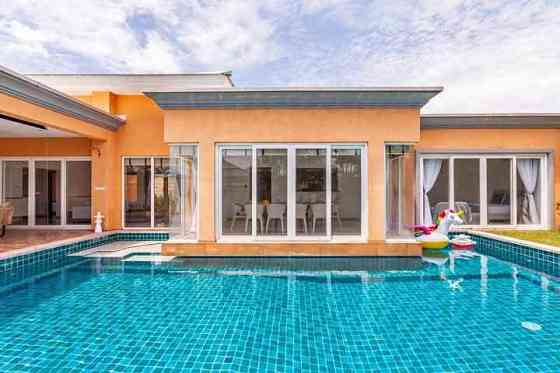 4 Bedroom Pool Villa for Rent in Pattaya Pattaya