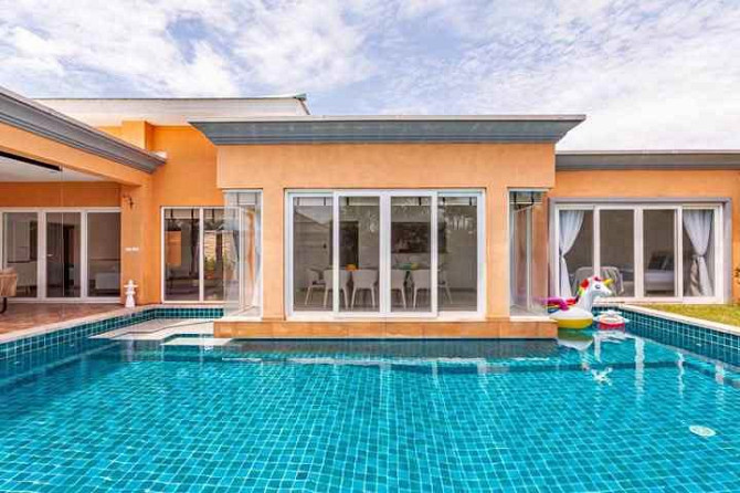 4 Bedroom Pool Villa for Rent in Pattaya Pattaya - photo 1