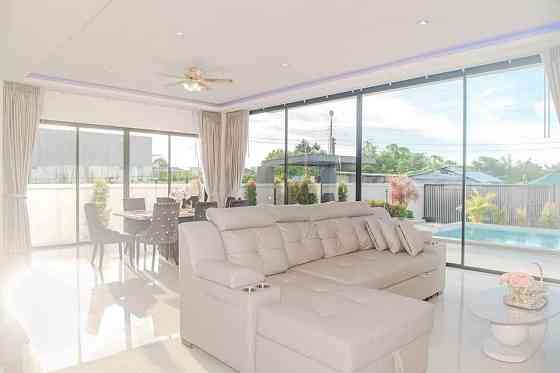 4 Bedroom Pool Villa for Rent in Jomtien Pattaya