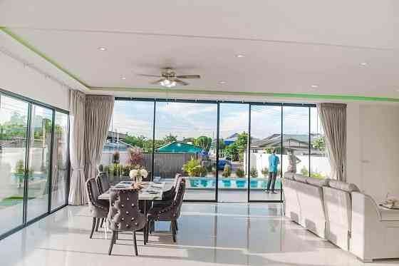 4 Bedroom Pool Villa for Rent in Jomtien Pattaya