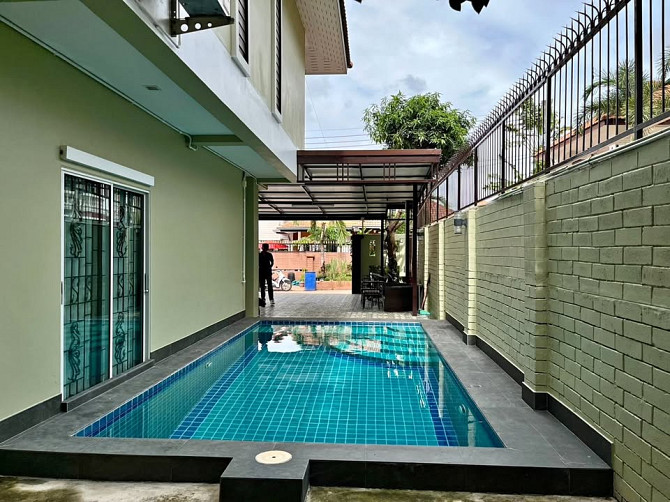 3 Bedroom Pool Villa for Rent in Pattaya South Pattaya - photo 1