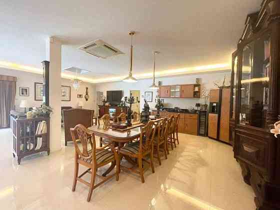 4 Bedroom Pool Villa for Rent in Nong Prue Pattaya