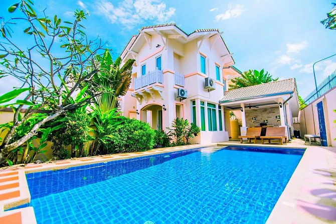 4 Bedroom Pool Villa for Rent Pattaya - photo 1