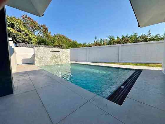 4 Bedroom Pool Villa for Rent in Chonburi Pattaya