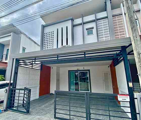 3 Bedroom Pool Villa for Rent in Habitown Phuket