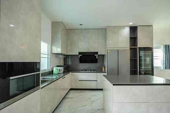 4 Bedroom Pool Villa for Rent in Kohkeaw Phuket