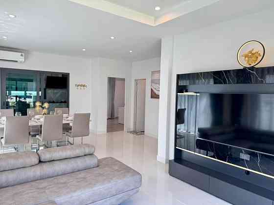 4 Bedroom Pool Villa for Rent in Kohkeaw Phuket