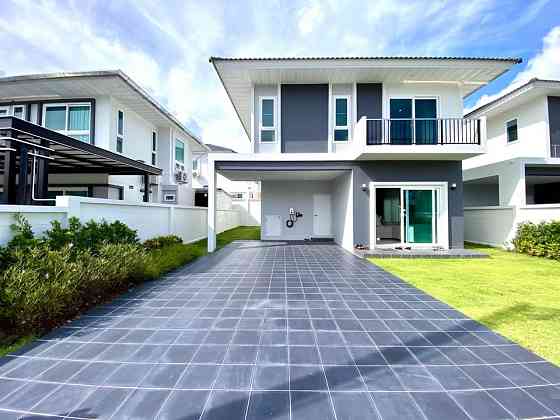 4 Bedroom Pool Villa for Rent in Phuket Phuket