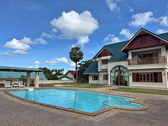 5 Bedroom Pool Villa for Rent in Chalong Phuket