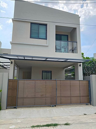 4 Bedroom Pool Villa for Rent in Chalong Phuket - photo 1