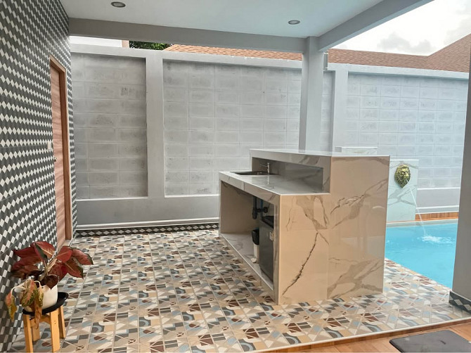 5 Bedroom Pool Villa for Rent in Chalong Phuket - photo 1