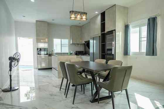 4 Bedroom Pool Villa for Rent in Kohkeaw Phuket
