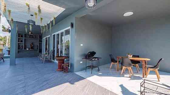 3 Bedroom Pool Villa for Rent in Maenam Samui