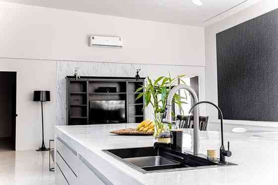 4 Bedroom Pool Villa for Rent in Maenam Samui