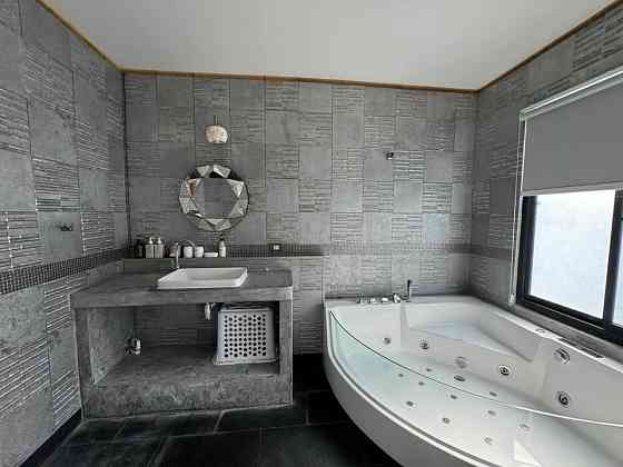 6 Bedroom Pool Villa for Rent in Bophut Samui