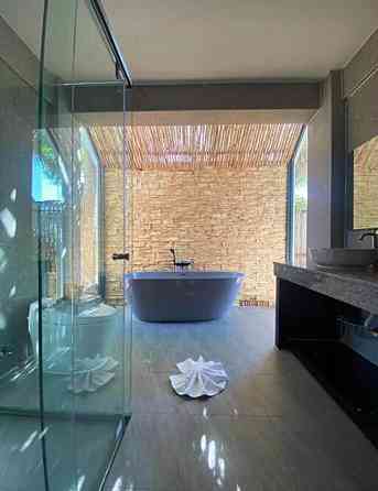 4 Bedroom Beachfront Pool Villa for Long Term Rent Samui