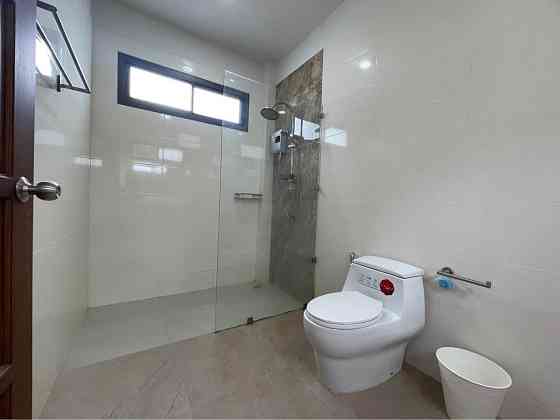 3 Bedroom Pool Villa for Rent in Maenam Samui