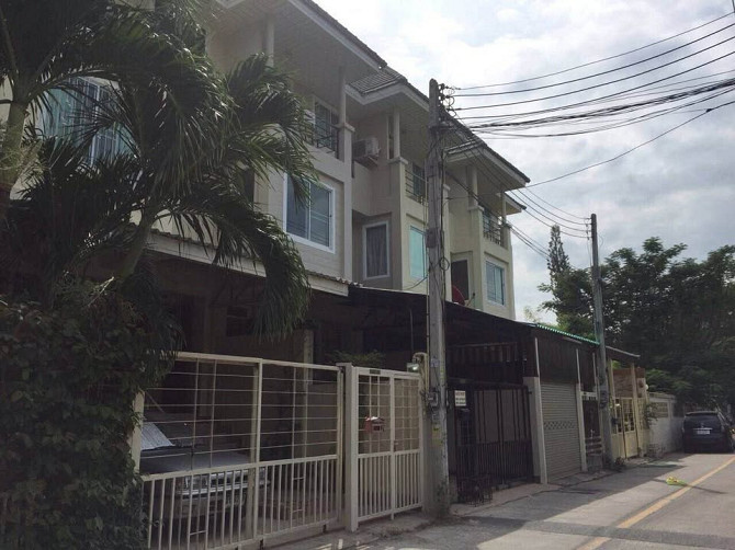 2 bedrooms, 3 bathrooms - townhouses Pattaya - photo 2