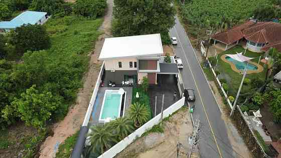 3 Beds 3 Baths - House Pattaya