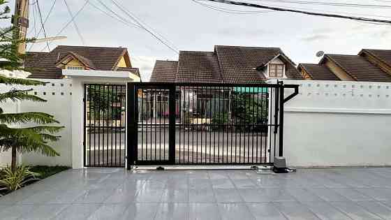3 Beds 2 Baths House Pattaya