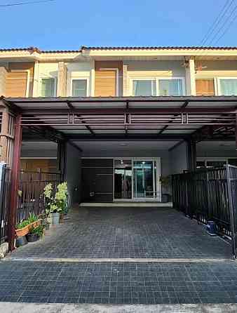 3 Bedrooms, 2 Bathrooms - Townhouses Пхукет