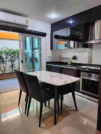 3 Bedrooms, 2 Bathrooms - Townhouses Пхукет