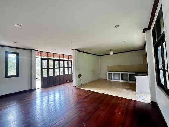 4 bedroom, 3 bathroom house Samui