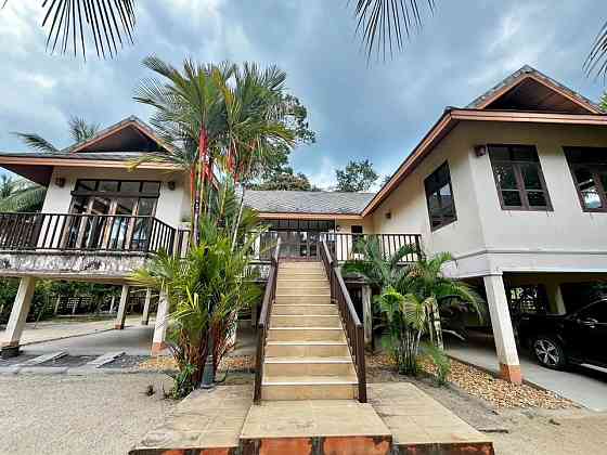4 bedroom, 3 bathroom house Samui