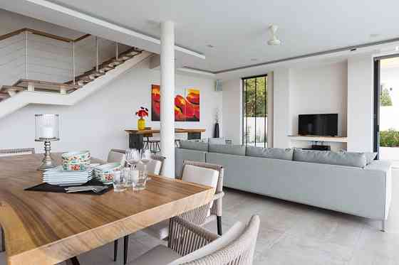 4 Beds 5 Baths House Samui