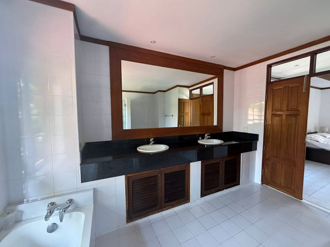 House with Bedrooms: 4 and Bathrooms: 4 Samui - photo 18
