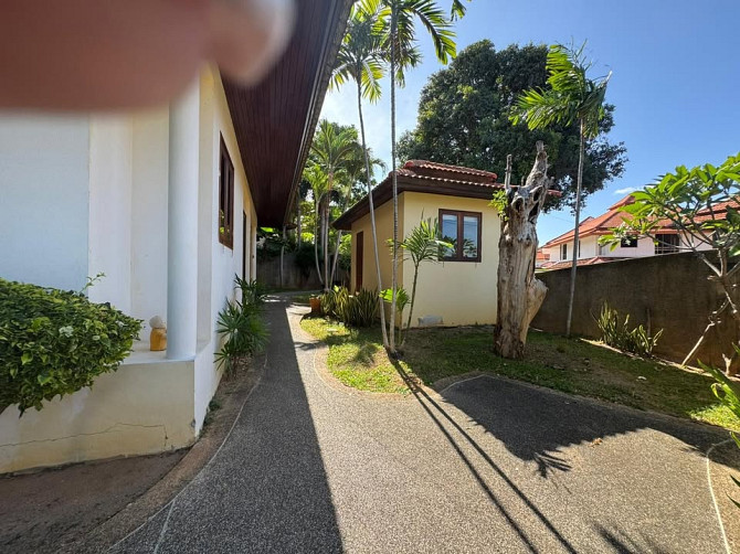 House with Bedrooms: 4 and Bathrooms: 4 Samui - photo 4