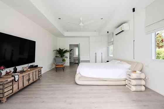 5 bedroom 4 bathroom house Samui
