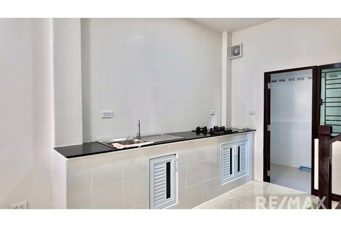 2 Beds 2 Baths Townhouse Samui - photo 9