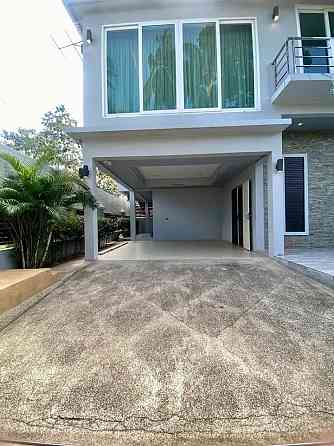 5 bedroom 4 bathroom townhouse Samui