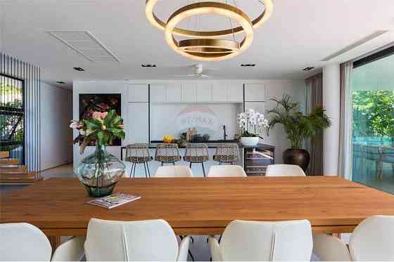 12 bedroom house, 11 bathrooms Samui