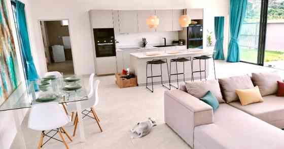 2 Beds 2 Baths House Samui