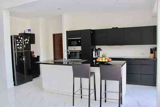 5 bedroom 5 bathroom house Samui