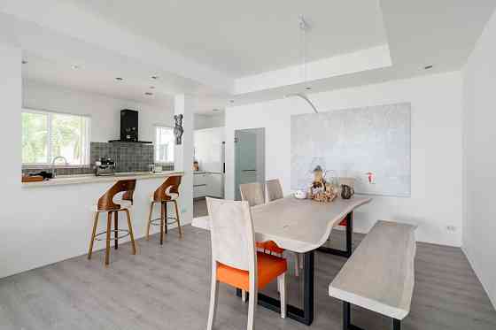 5 bedroom 4 bathroom house Samui