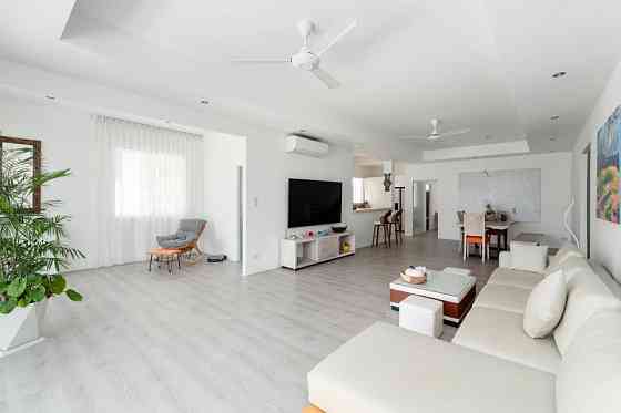 5 bedroom 4 bathroom house Samui