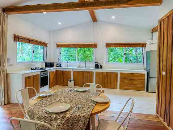 2 beds 1 bath House Phangan