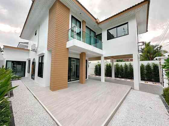 4 Bedrooms, 3 Bathrooms -House Пхукет