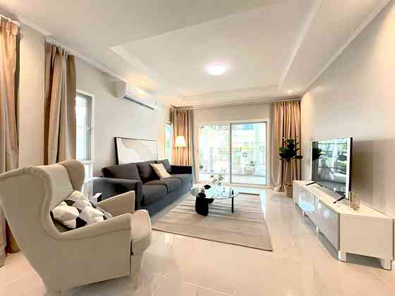 4 Bedrooms, 3 Bathrooms Apartment Пхукет