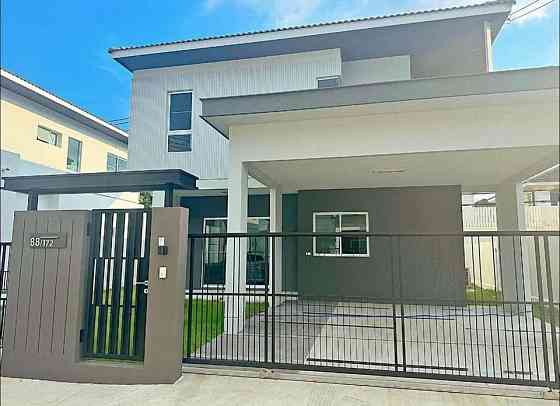 4 Bedrooms, 3 Bathrooms Пхукет