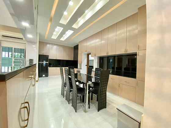 4 Bedrooms, 3 Bathrooms House Phuket