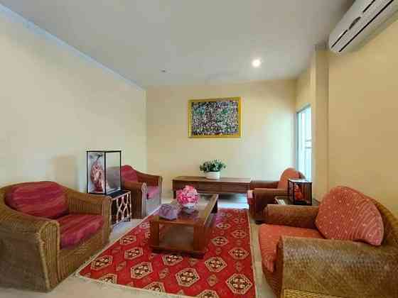 4 Bedrooms, 6 Bathrooms - Houses Pattaya