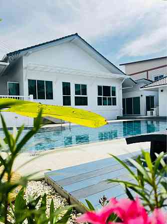 4 Beds 4 Baths - House Pattaya